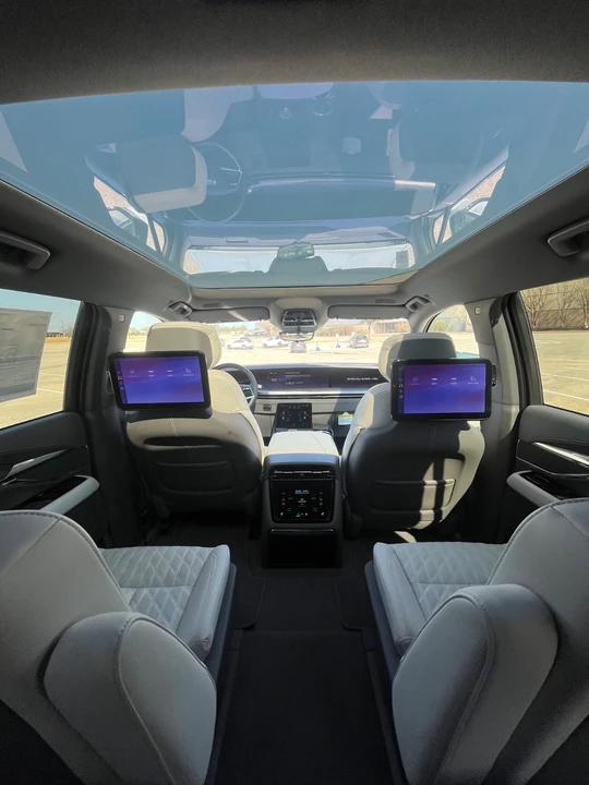 2026 Cadillac Escalade 5th Gen - Image 15 of 15