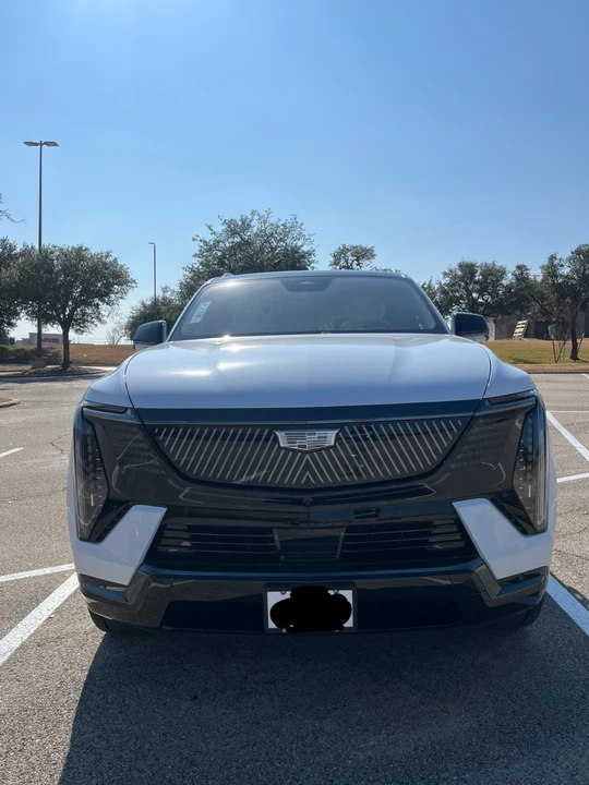 2026 Cadillac Escalade 5th Gen - Image 2 of 15