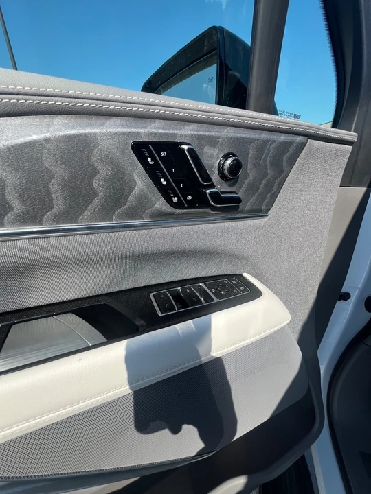 2026 Cadillac Escalade 5th Gen - Image 13 of 15