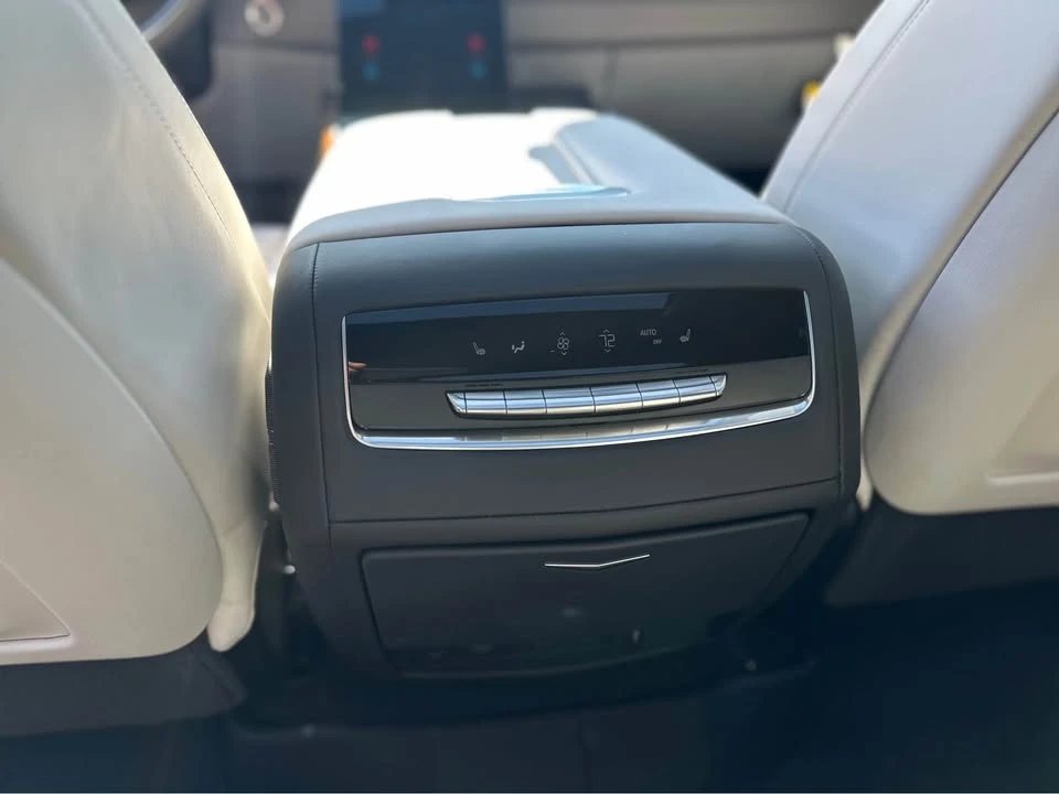 2026 Cadillac Escalade 5th Gen - Image 10 of 14