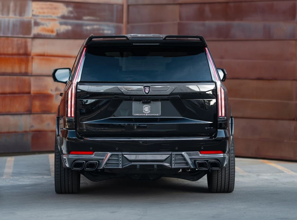 2026 Cadillac Escalade 5th Gen - Image 9 of 12