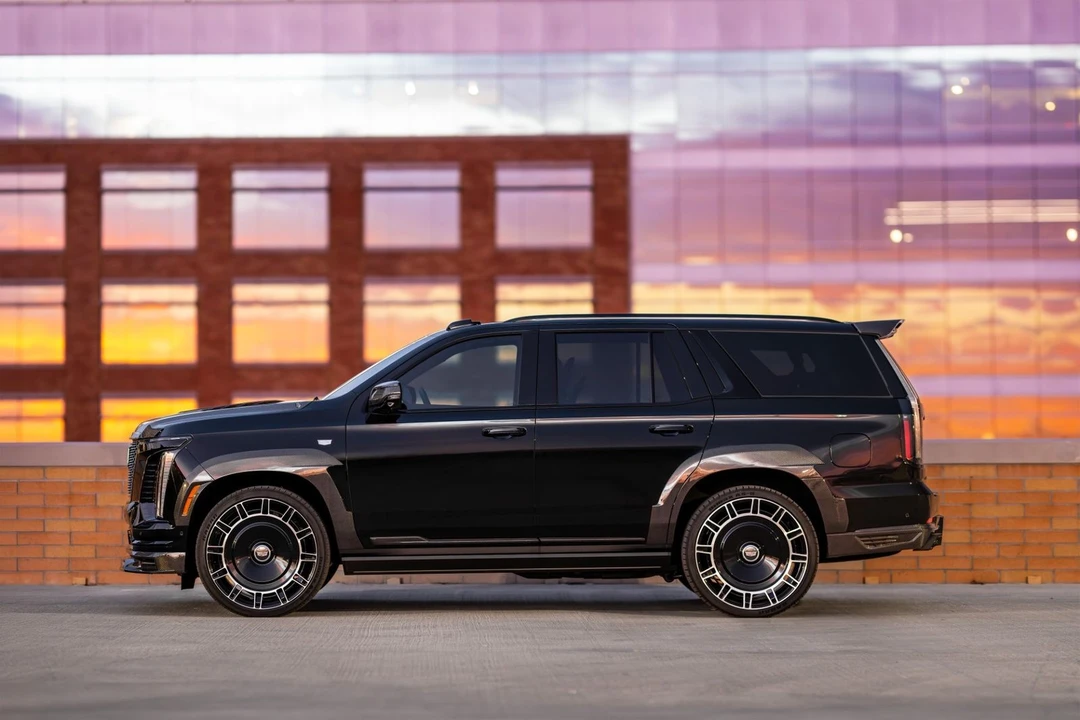 2026 Cadillac Escalade 5th Gen - Image 4 of 12