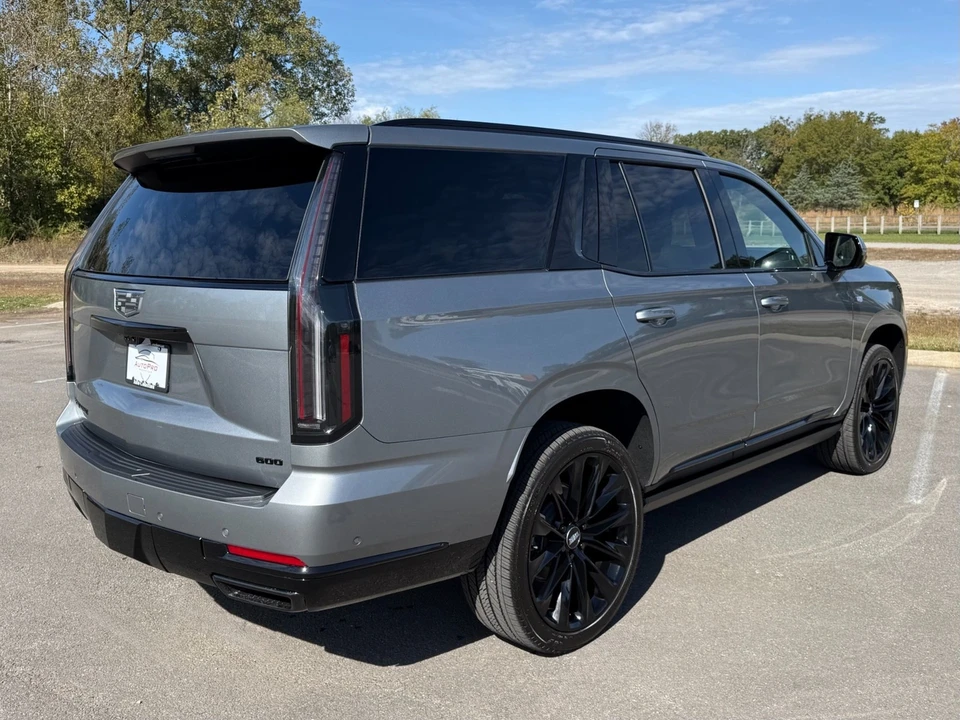 2026 Cadillac Escalade 5th Gen - Image 3 of 21