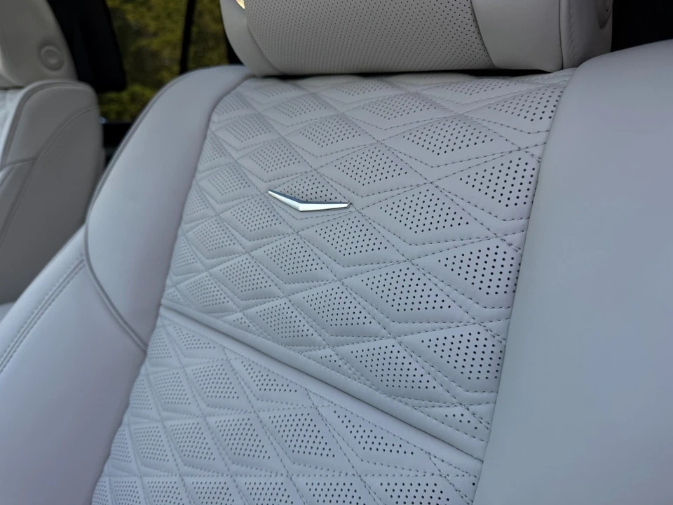 2026 Cadillac Escalade 5th Gen - Image 11 of 21