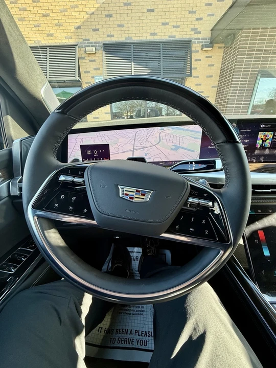 2026 Cadillac Escalade 5th Gen - Image 17 of 21