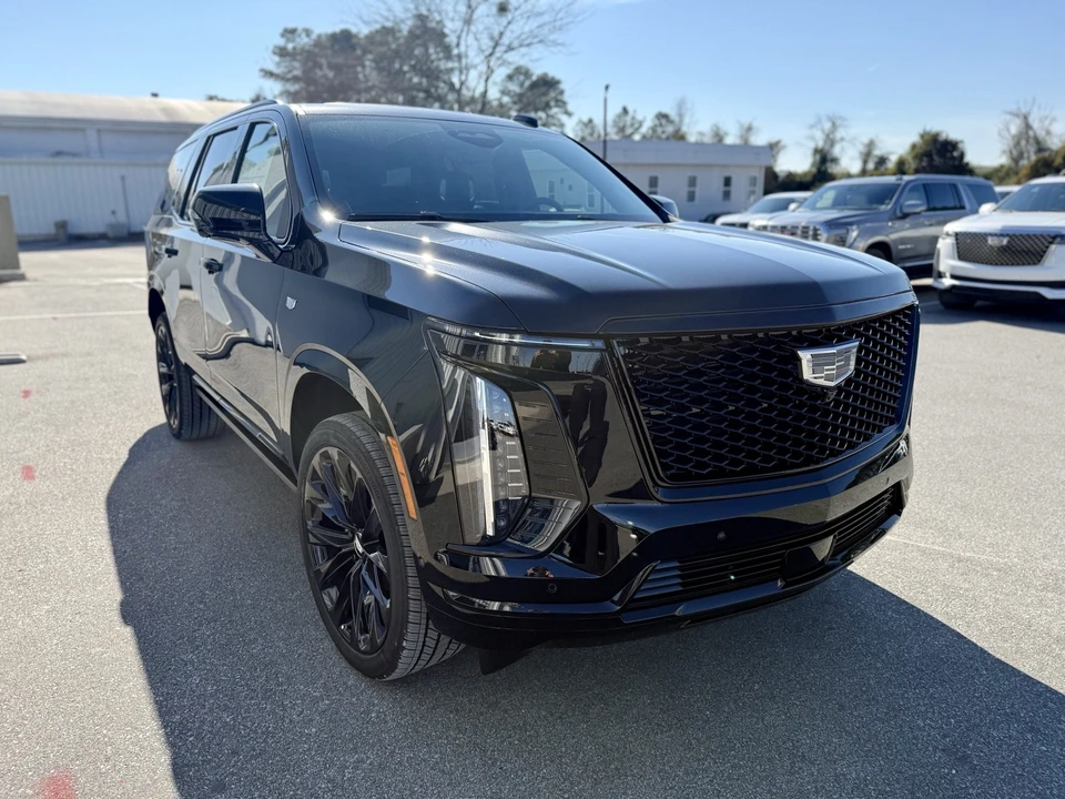 2026 Cadillac Escalade 5th Gen - Image 16 of 21