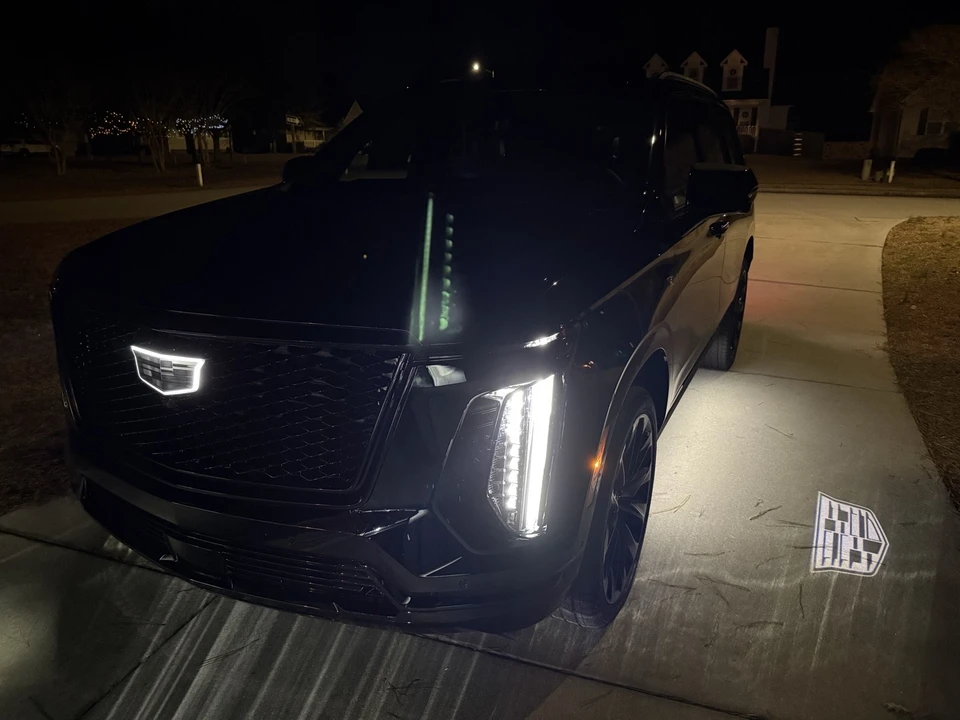 2026 Cadillac Escalade 5th Gen - Image 15 of 21