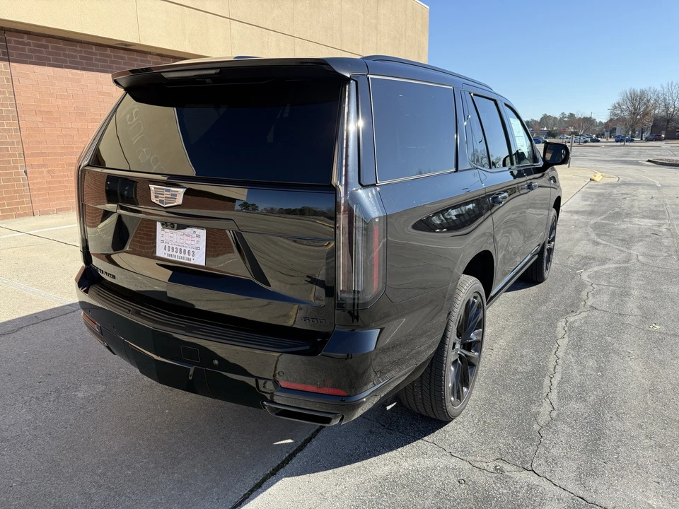 2026 Cadillac Escalade 5th Gen - Image 5 of 21