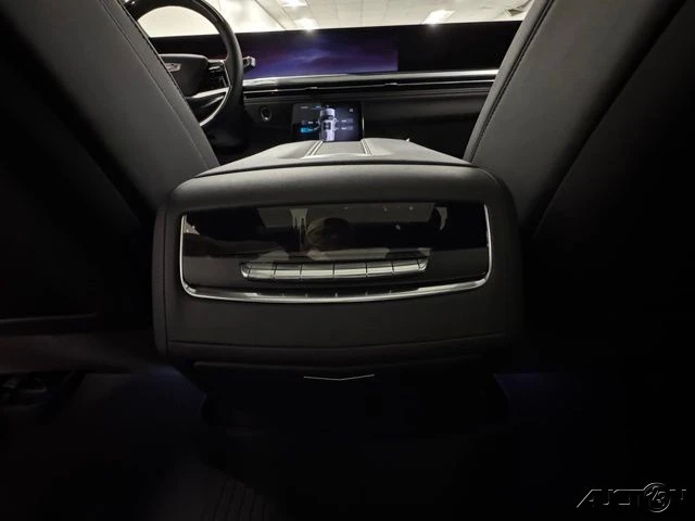 2026 Cadillac Escalade 5th Gen - Image 13 of 20