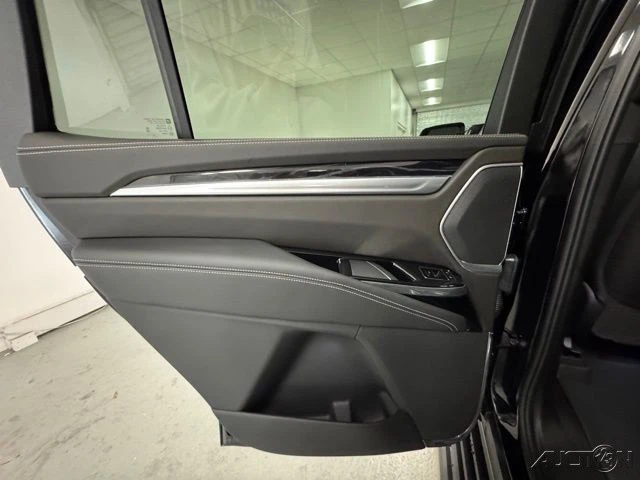 2026 Cadillac Escalade 5th Gen - Image 9 of 20