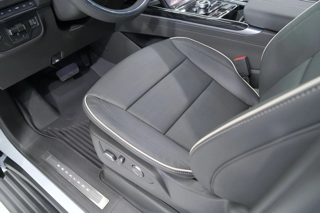 2026 Cadillac Escalade 5th Gen - Image 20 of 21