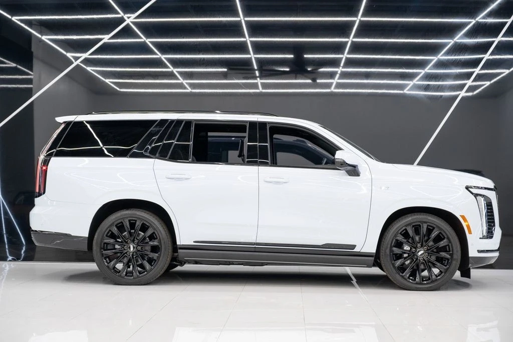 2026 Cadillac Escalade 5th Gen - Image 9 of 21