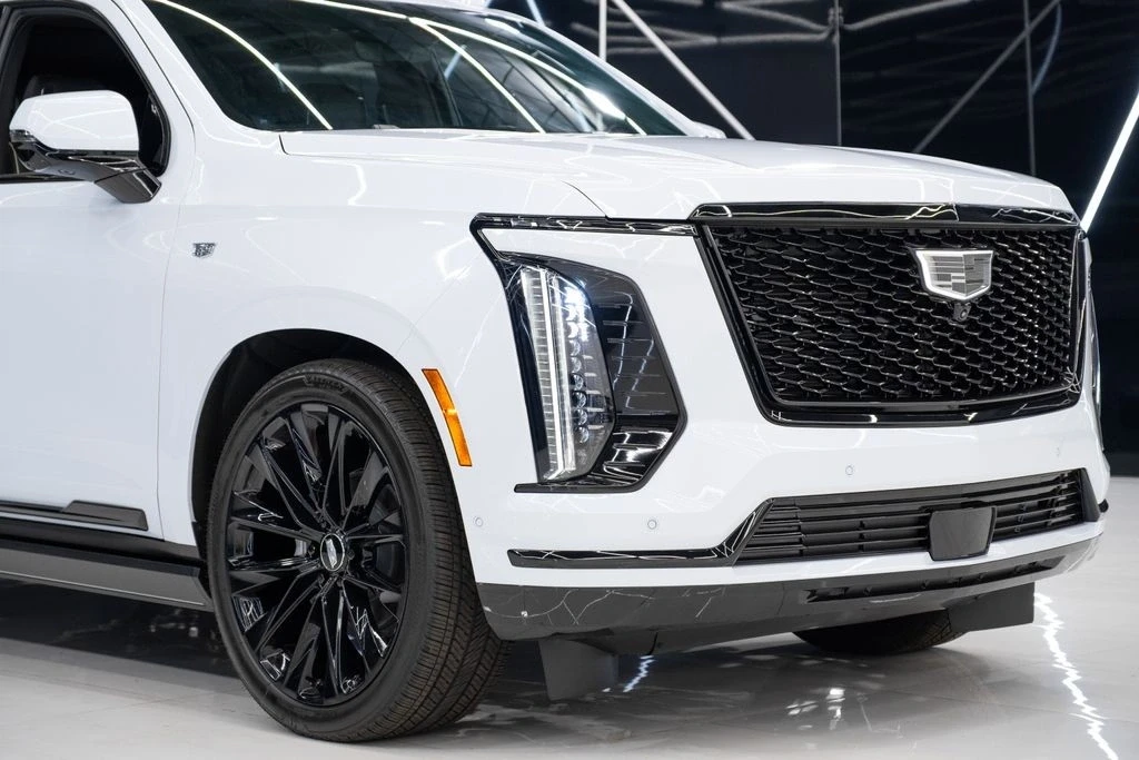 2026 Cadillac Escalade 5th Gen - Image 4 of 21