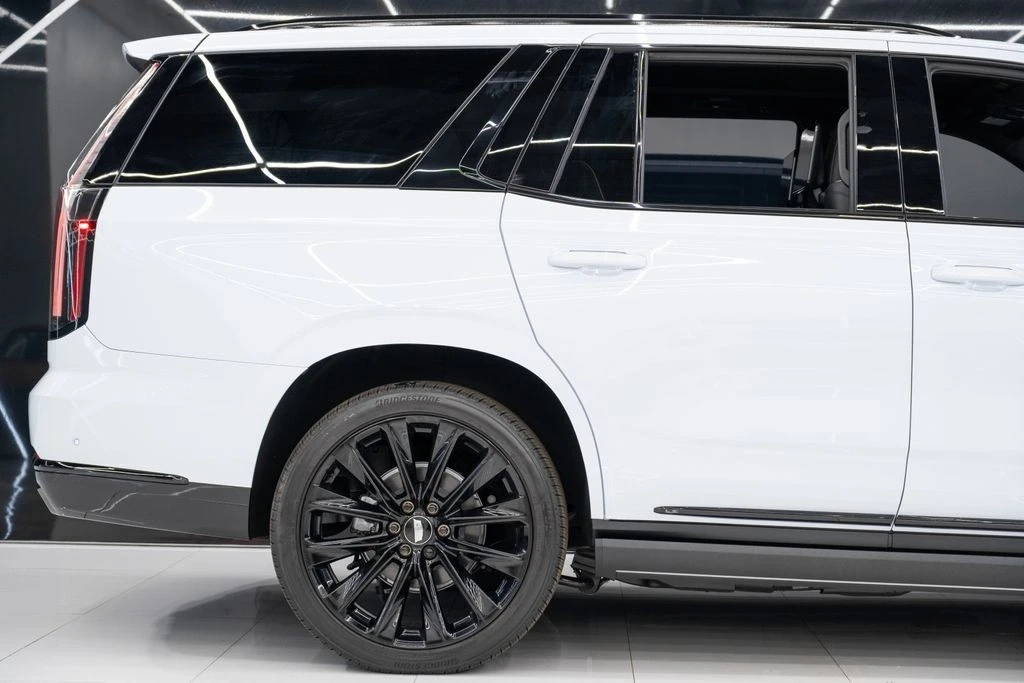 2026 Cadillac Escalade 5th Gen - Image 10 of 21