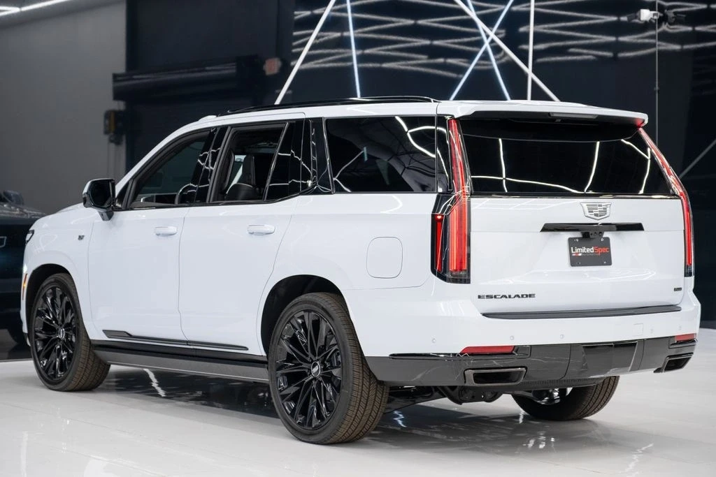 2026 Cadillac Escalade 5th Gen - Image 16 of 21