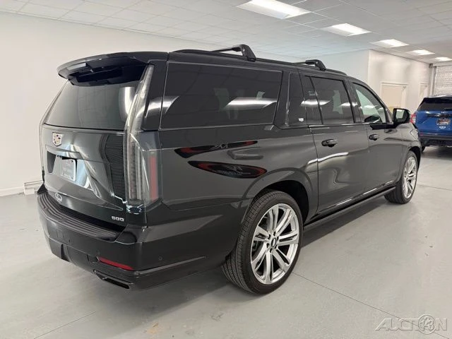 2026 Cadillac Escalade 5th Gen - Image 6 of 21