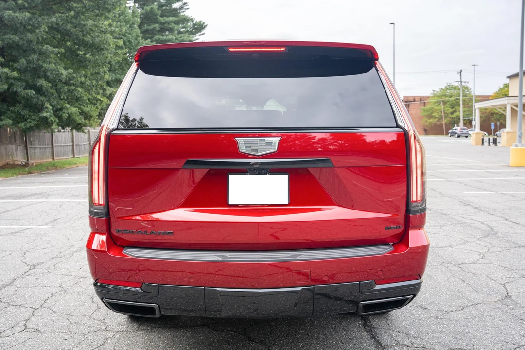 2026 Cadillac Escalade 5th Gen - Image 10 of 31