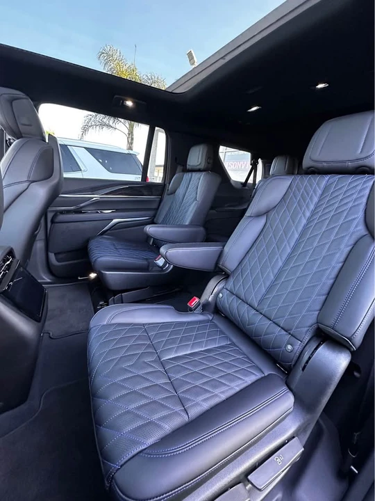 2026 Cadillac Escalade 5th Gen - Image 5 of 7