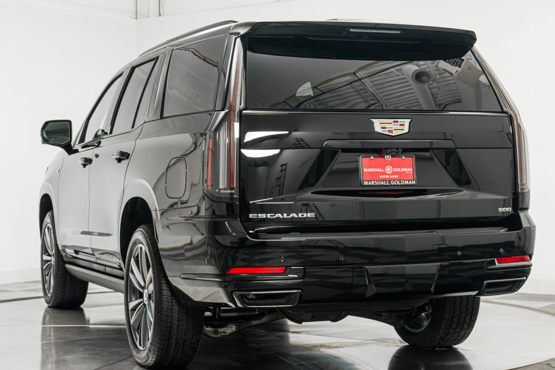 2026 Cadillac Escalade 5th Gen - Image 7 of 21