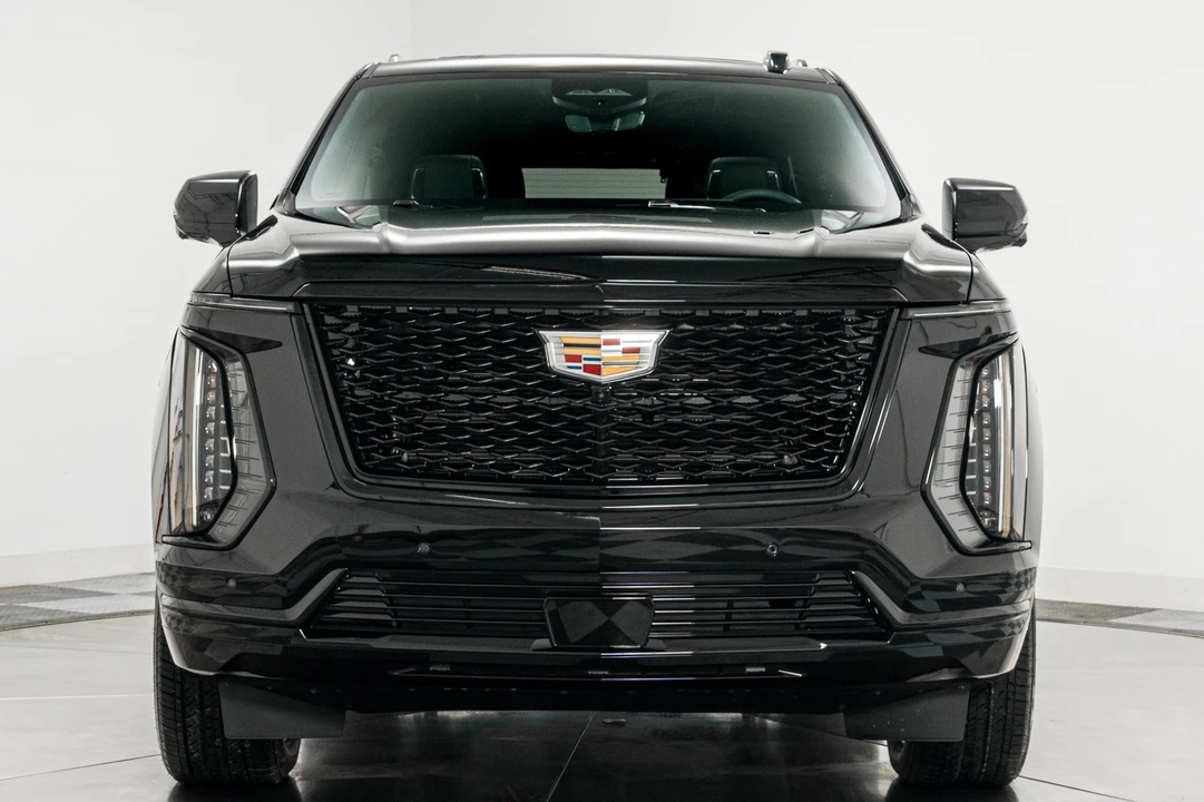 2026 Cadillac Escalade 5th Gen - Image 4 of 21