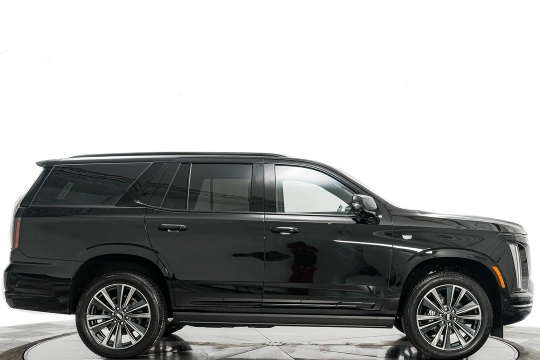 2026 Cadillac Escalade 5th Gen - Image 2 of 21