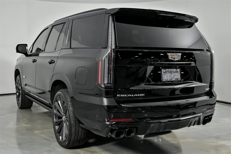 2026 Cadillac Escalade-V 5th Gen - Image 10 of 12