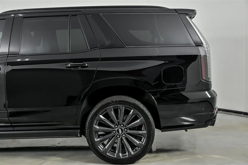 2026 Cadillac Escalade-V 5th Gen - Image 9 of 12