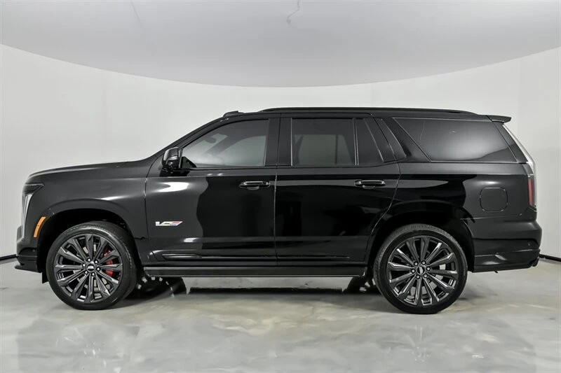 2026 Cadillac Escalade-V 5th Gen - Image 8 of 12