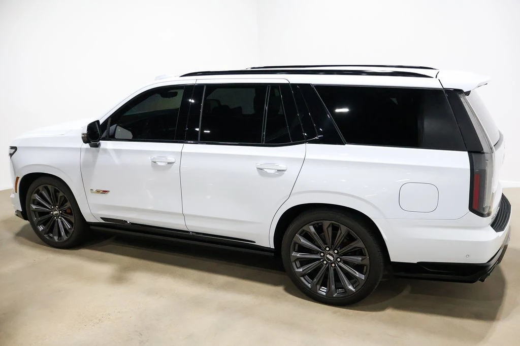 2026 Cadillac Escalade-V 5th Gen - Image 15 of 21
