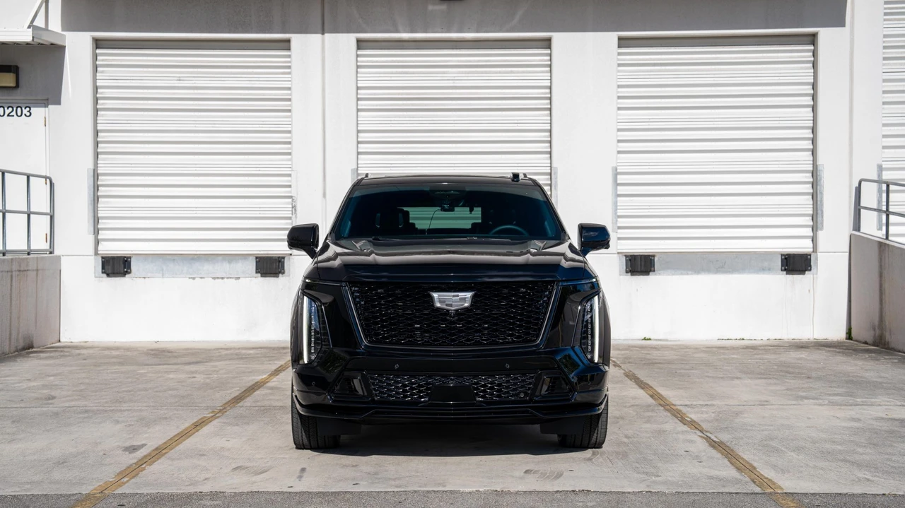2026 Cadillac Escalade-V 5th Gen - Image 4 of 31