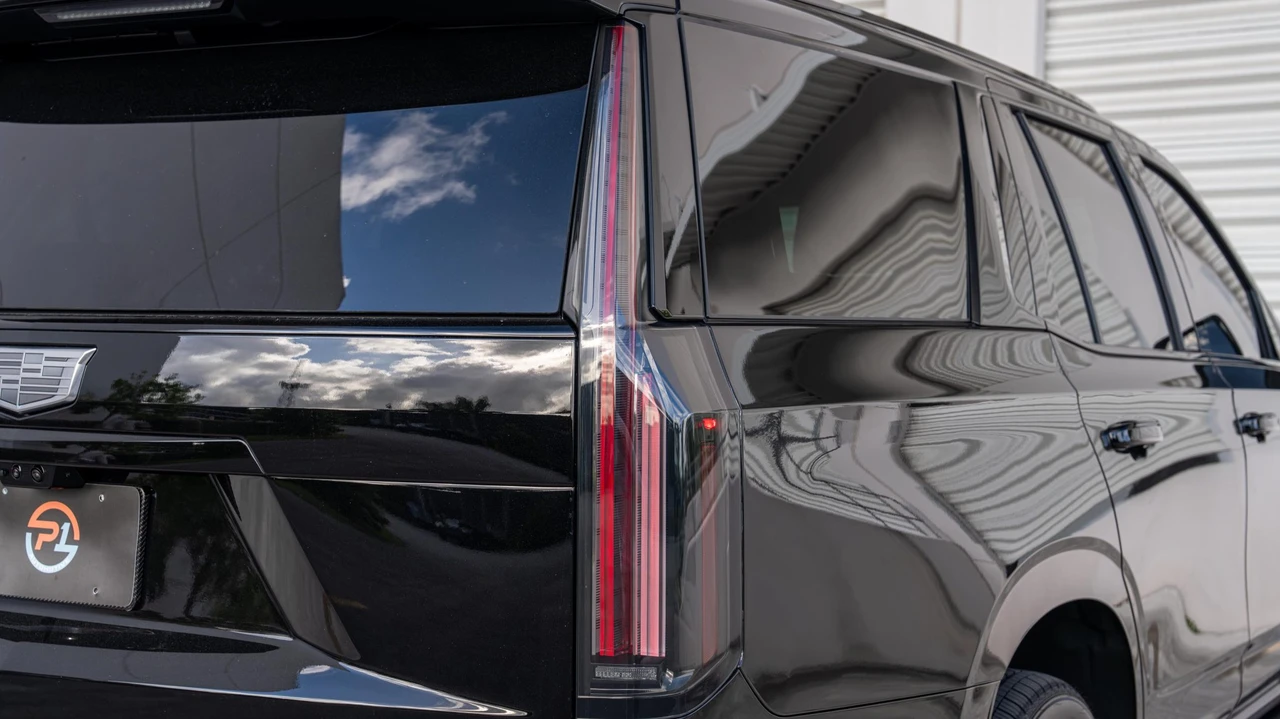 2026 Cadillac Escalade-V 5th Gen - Image 15 of 31