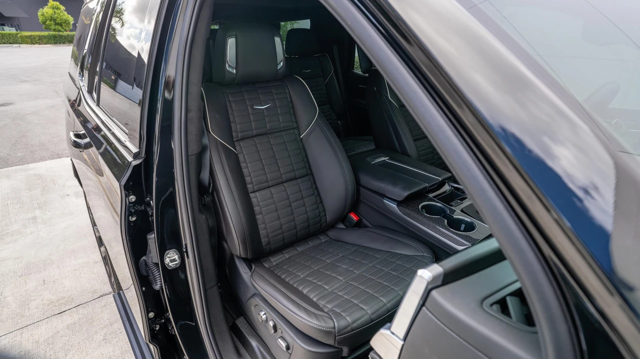 2026 Cadillac Escalade-V 5th Gen - Image 31 of 31