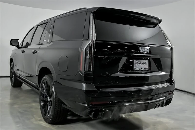 2026 Cadillac Escalade-V 5th Gen - Image 10 of 21
