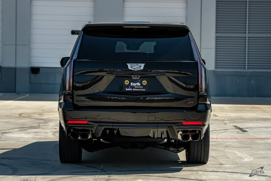 2026 Cadillac Escalade-V 5th Gen - Image 10 of 12