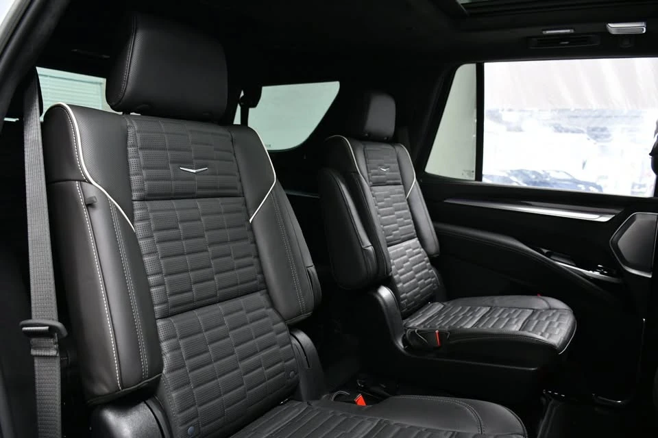 2026 Cadillac Escalade-V 5th Gen - Image 19 of 20