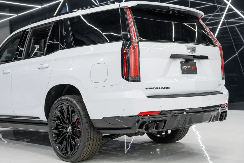 2026 Cadillac Escalade-V 5th Gen - Image 15 of 21