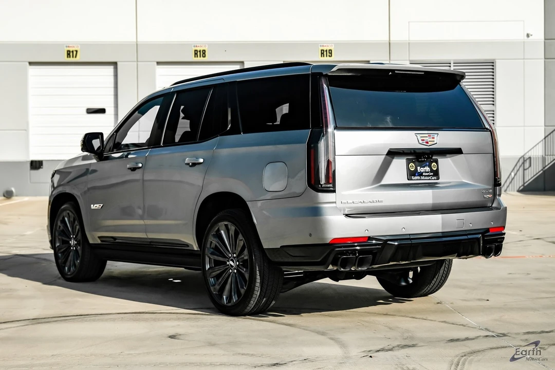 2026 Cadillac Escalade-V 5th Gen - Image 8 of 12