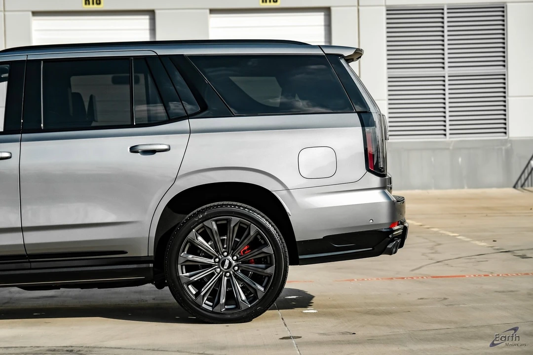 2026 Cadillac Escalade-V 5th Gen - Image 7 of 12