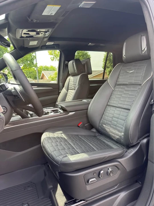 2026 Cadillac Escalade-V 5th Gen - Image 5 of 9