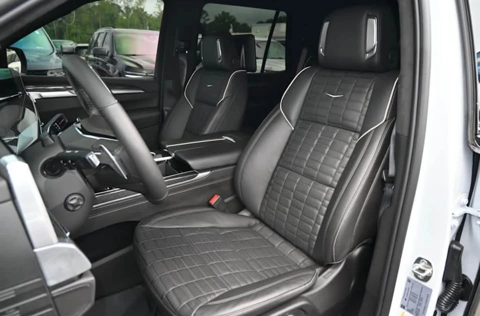 2026 Cadillac Escalade-V 5th Gen - Image 5 of 9