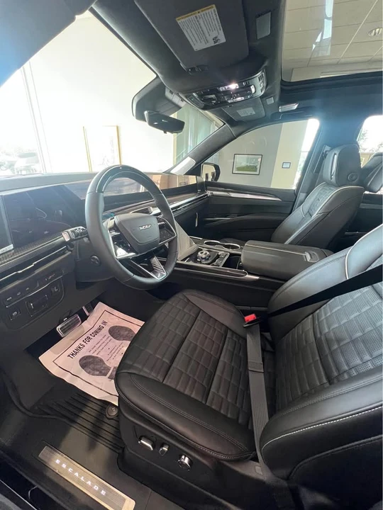 2026 Cadillac Escalade-V 5th Gen - Image 9 of 10
