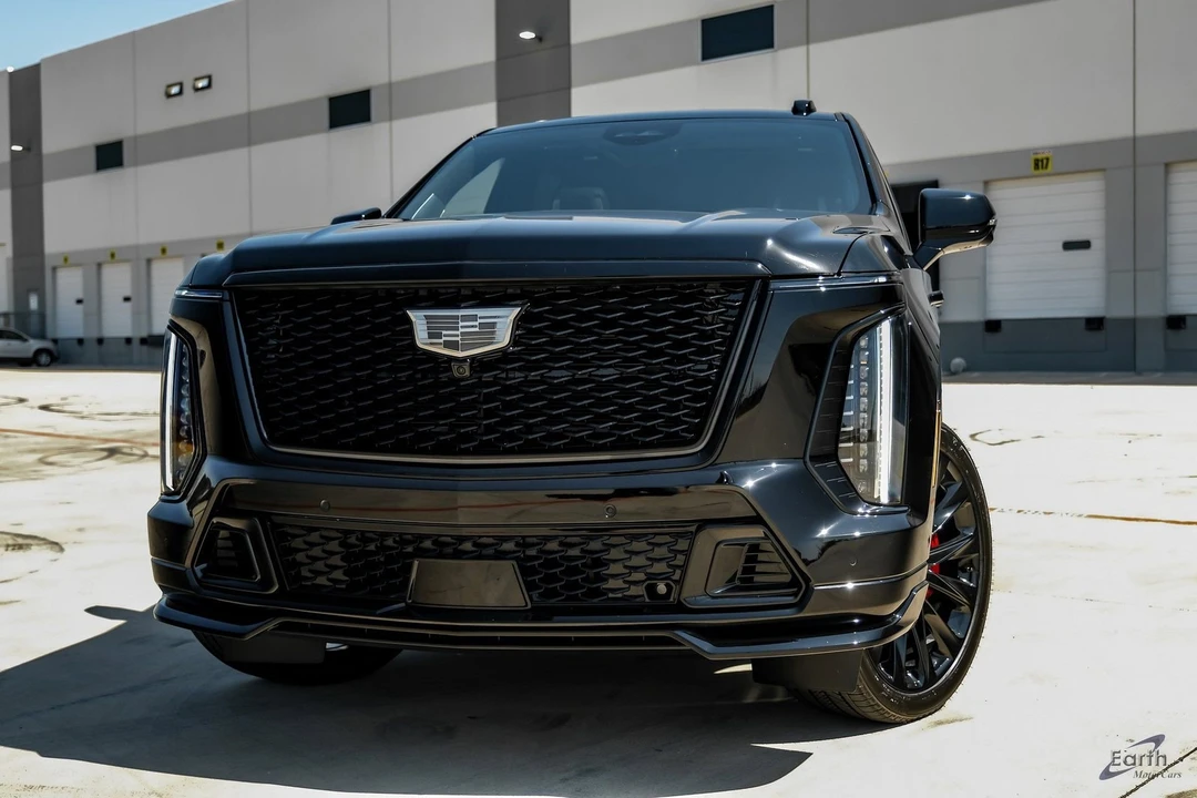 2026 Cadillac Escalade-V 5th Gen - Image 4 of 12