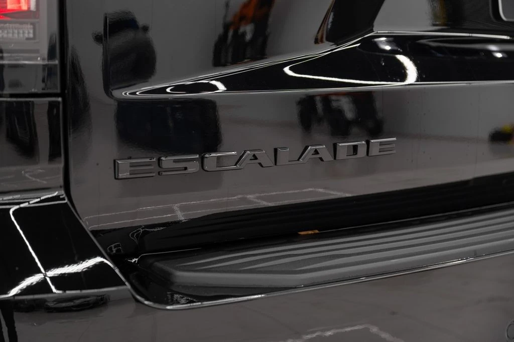 2026 Cadillac Escalade-V 5th Gen - Image 18 of 21