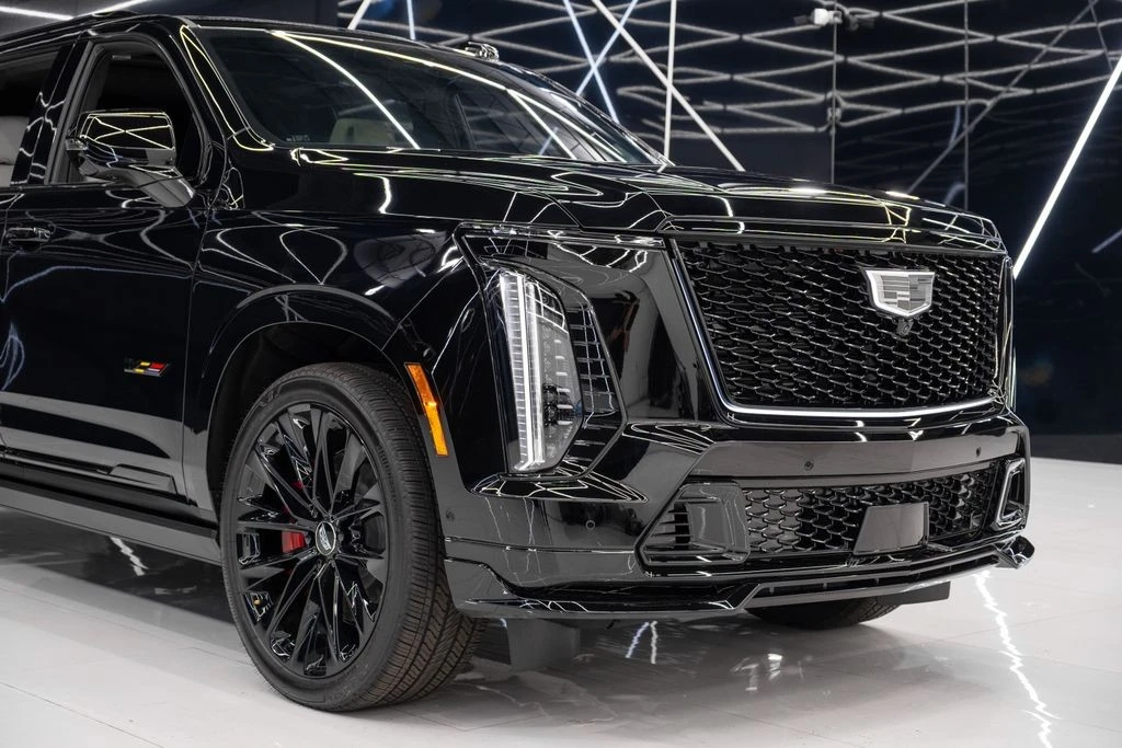 2026 Cadillac Escalade-V 5th Gen - Image 5 of 21