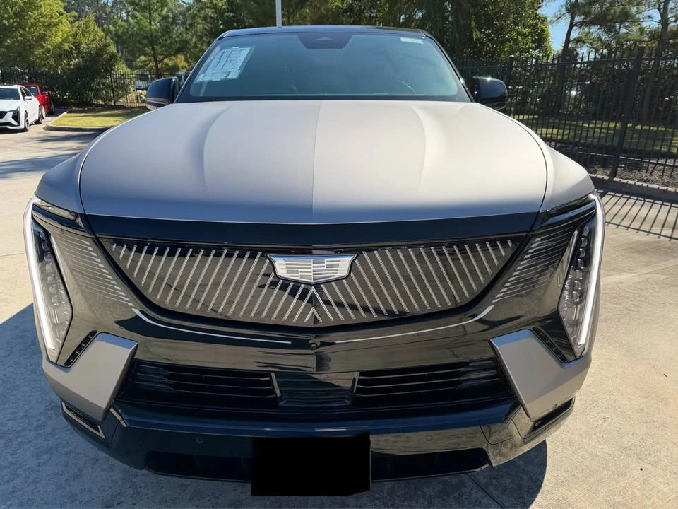 2026 Cadillac Vistiq - Image 4 of 10