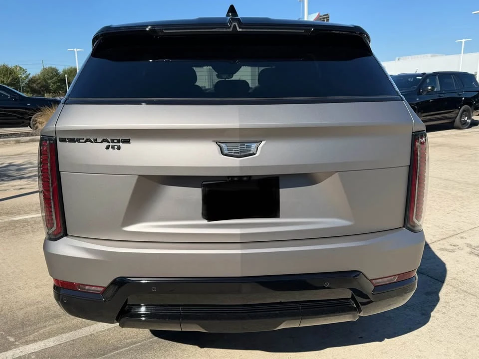 2026 Cadillac Vistiq - Image 6 of 10
