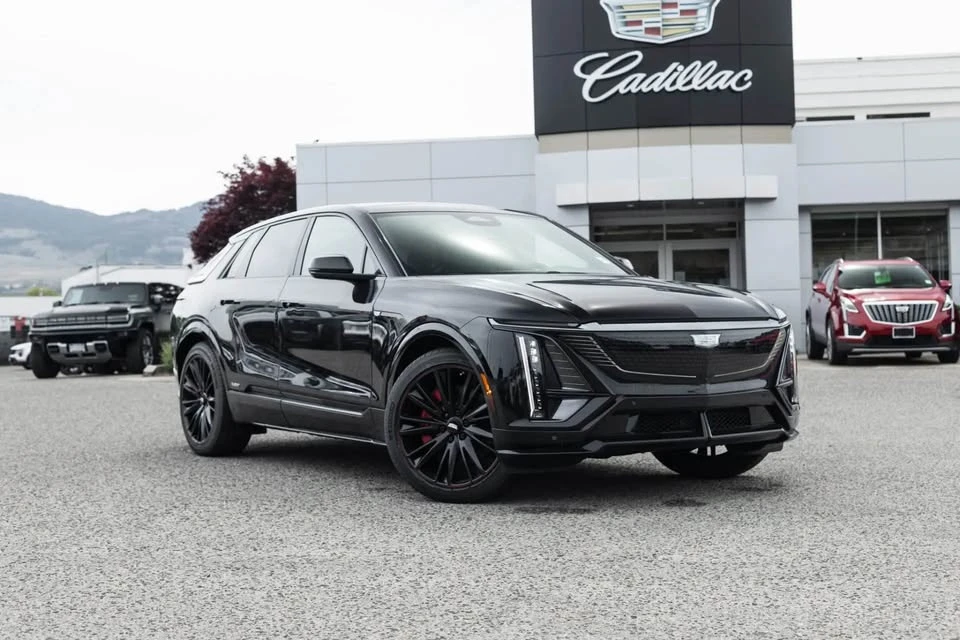 2026 Cadillac Lyriq - Image 4 of 15