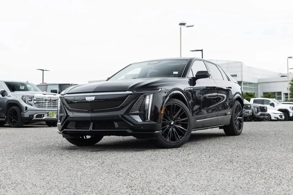 2026 Cadillac Lyriq - Image 2 of 15