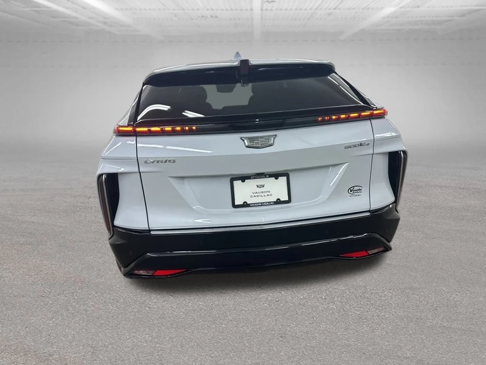 2026 Cadillac Lyriq - Image 9 of 12