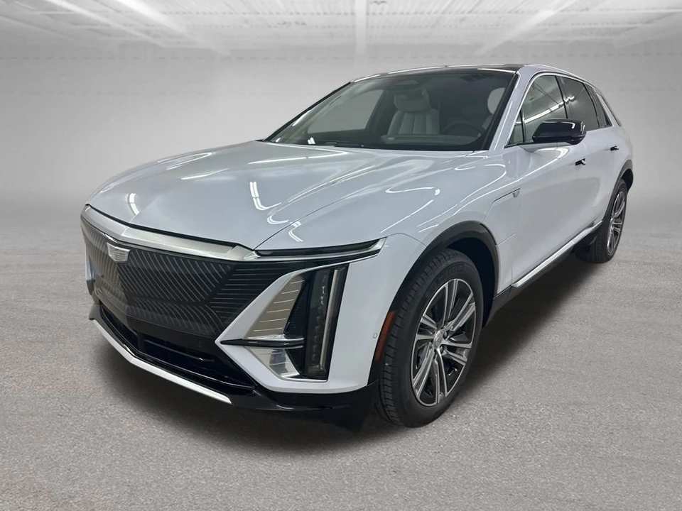 2026 Cadillac Lyriq - Image 5 of 12